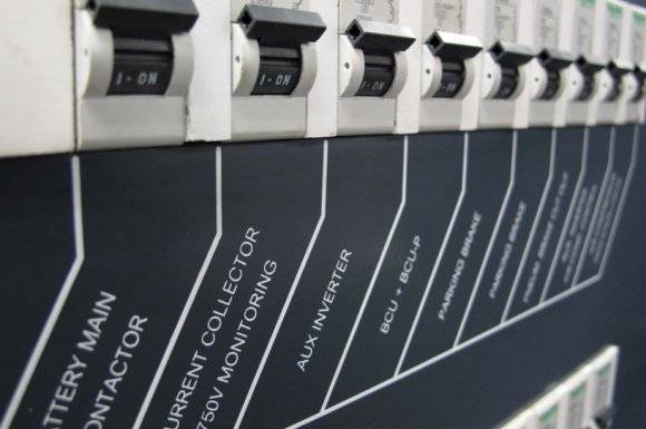 electricite-josso-entreprise-delectricite-generale-le-cours-pourquoi-renover-le-reseau-electrique-dun-appartement-1